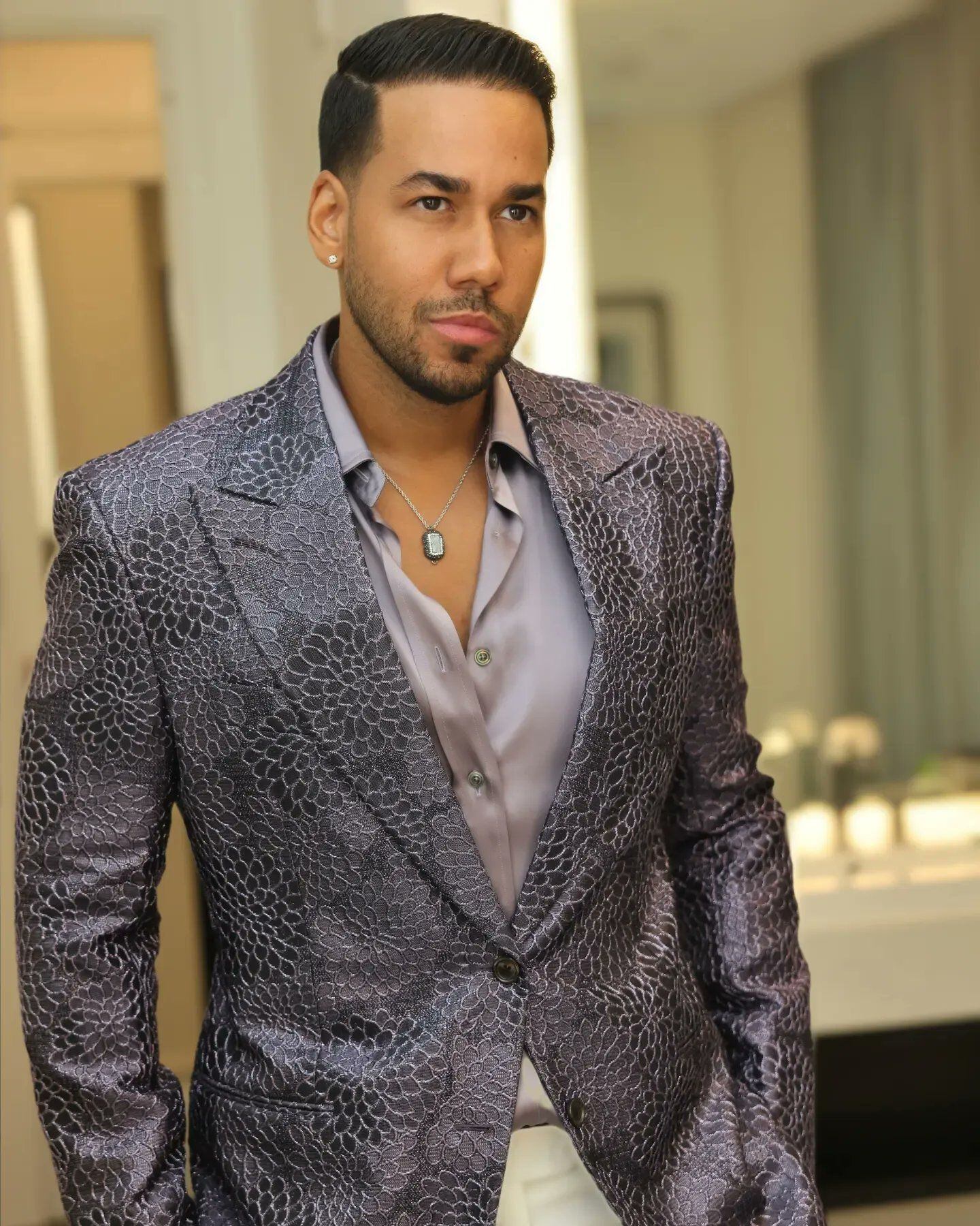 Descubrir 82+ imagen boletos para ver a romeo santos Thptletrongtan