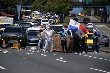 Universidad de Panamá respalda protestas pacíficas y rechaza actos violentos