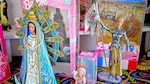 Ken es Jesús y Barbie, María