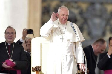 Papa Francisco remueve de su cargo a cardenal opositor del aborto y matrimonio gay
