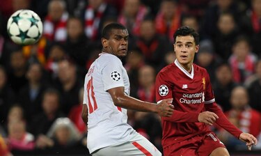 Liverpool golea y avanza, Napoli eliminado