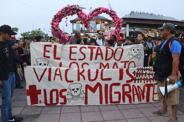 Parte ‘viacrucis’ migratorio con 5 mil migrantes desde el sur de México