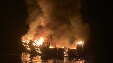 Al menos 8 muertos y 26 desaparecidos tras hundimiento de barco en California