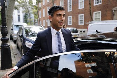 Sunak es el nuevo líder conservador y próximo primer ministro británico