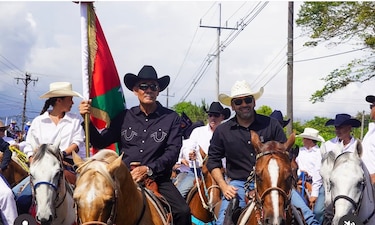 Cabalgata en David y dos bodas: así se movió el poder en Panamá en 72 horas