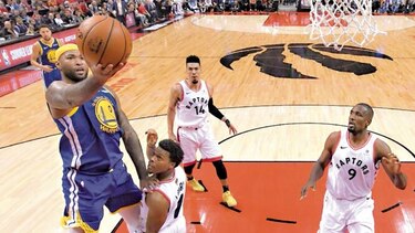 Warriors viajan a casa con la serie 1-1