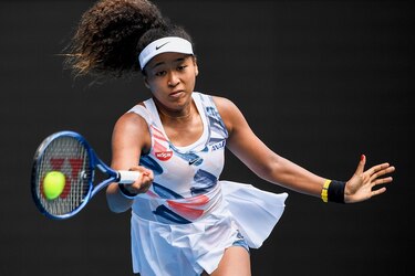 Naomi Osaka vence en la apertura del Abierto de Australia