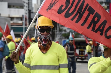 S&P desmejora la perspectiva de Panamá por la incertidumbre del contrato minero