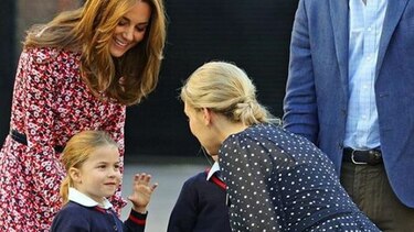 La princesa Carlota empieza su primer día de colegio