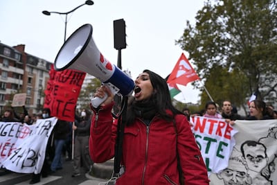 Jornada de protestas en Francia, se dan enfrentamientos entre policía y manifestantes 