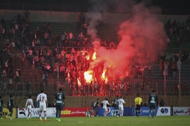 Detienen a 21 aficionados tras estampida mortífera