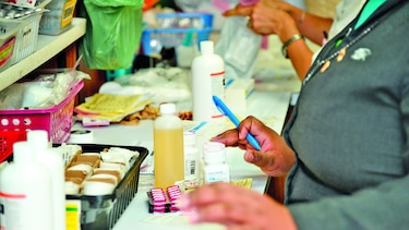 Expectativa por consulta para reformar ley de fármacos