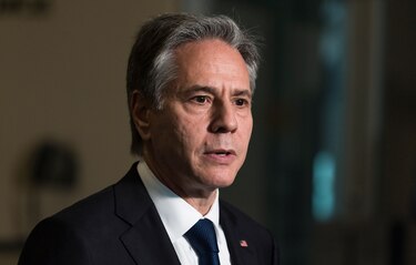 Las tragedias y las comedias de los eneros