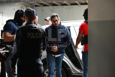 Imputan cargos por presunto blanqueo al exdirector de la DGI, Publio De Gracia, y su esposa