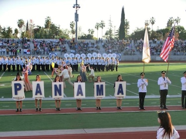Lucida participación de banda musical chitreana en California
