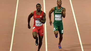 Justin Gatlin mete miedo en la primera ronda de los 100 metros