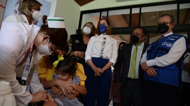 Vacunación en las Américas; esperan inmunizar a 173 mil personas