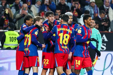 El Barcelona gana al Albacete con goles de Lamine Yamal y Araujo y pasa a semifinales