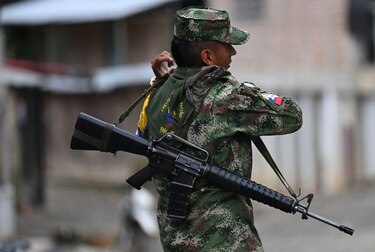 Cuáles son y cuánto poder tienen los dos grupos de las disidencias de las FARC señalados como responsables de los atentados en Colombia