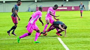 Árabe Unido va por el bicampeonato