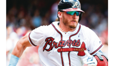 Los Bravos conectan 19 ‘hits’ y anotan 15 veces ante los Filis