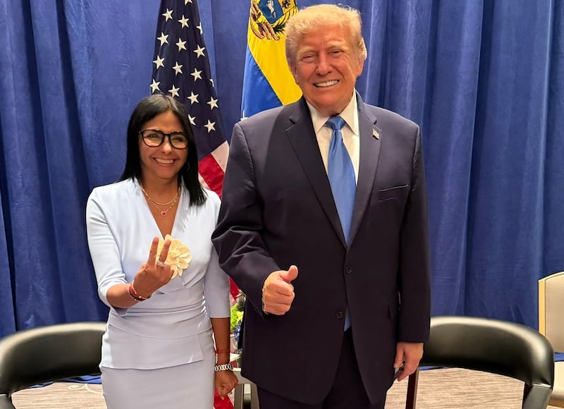 Donald Trump y Delcy Rodríguez se reúnen por primera vez en Nueva York
