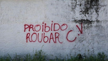 Por qué la megaoperación policial en Río de Janeiro que dejó 121 muertos tuvo un impacto ‘insignificante’ en la banda criminal Comando Vermelho