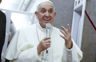 'La iglesia católica necesita descentralización': Papa Francisco