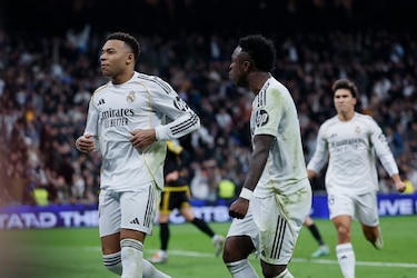 Kylian Mbappé calma los nervios en el minuto 100