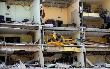 Ascienden a 42 los muertos por la explosión del hotel Saratoga en Cuba