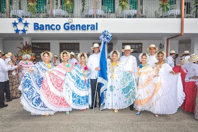 Banco General vuelve a brillar en el Desfile de las Mil Polleras 2026