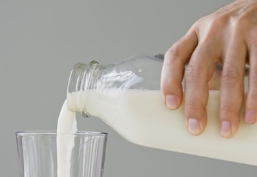 Acodeco logra acuerdo para revertir el precio de la leche