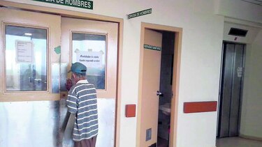 Quejas por la restricción de visitas a pacientes