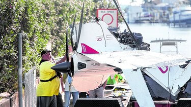 El avión de Halladay volaba muy bajo, afirman testigos