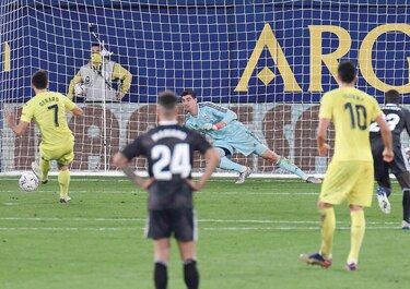 El Real Madrid deja dos puntos en casa del Villarreal