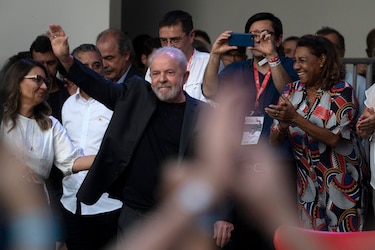 Líderes de izquierda iberoamericana arropan a Lula en encuentro en Río de Janeiro