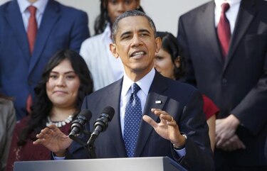 Obama reconoce problemas en plan de gastos médicos