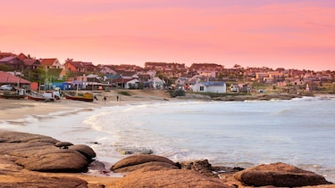 Los 5 países más seguros del mundo para las mujeres que viajan solas ¿Cuáles son de América Latina?