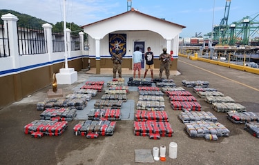 Dos capturados y 937 paquetes de drogas decomisados en operativo en Panamá Oeste