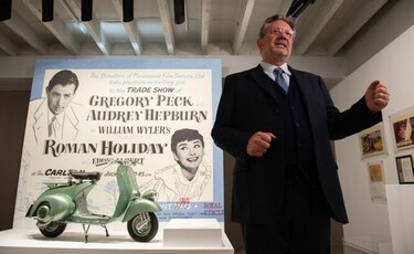 Inauguran exposición sobre Audrey Hepburn