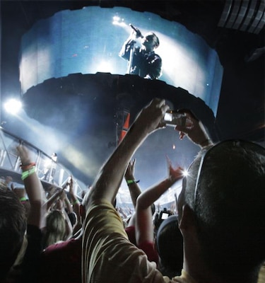 U2 calma a sus fans