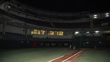 Indios y Águilas no pudieron jugar por falla en sistema de luces