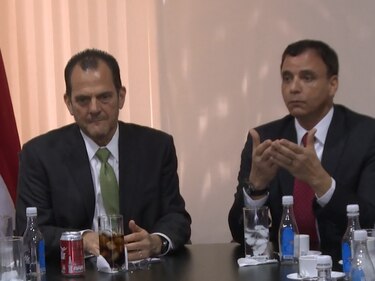 Reunión de transición en la Contraloría entre Humbert y Solís