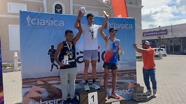 Edwin y Diana Rodríguez dominan los 21K en la Clásica Sábado de Gloria