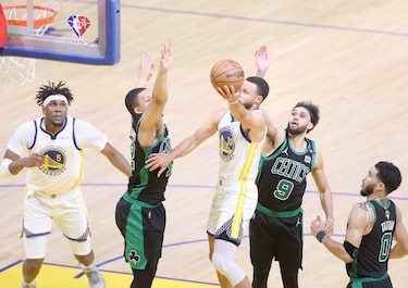 Warriors buscan su cuarto título de la NBA, esta noche