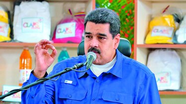 Maduro pide a Tabaré Vásquez una reunión