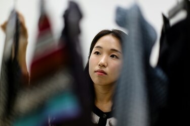 No más ropa nueva: una ambientalista coreana se levanta contra el hiperconsumo de la moda