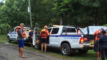 Rescatan con vida a dos personas que fueron arrastradas por el río en Chame