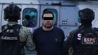 México detiene a R1: quién es el sospechoso de idear el asesinato del alcalde Carlos Manzo y la modelo Valeria Márquez