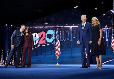 Kamala Harris acepta histórica candidatura a vicepresidenta de Estados Unidos